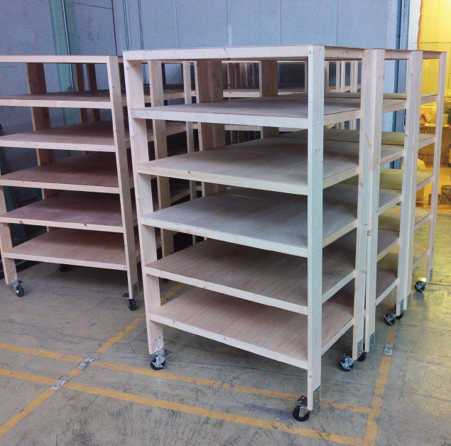 ライン作業、シール貼り、梱包作業等