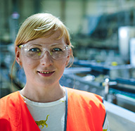 プラスチック製品の組立、検査