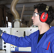 機械オペレーター｜人材派遣オーエスアイ